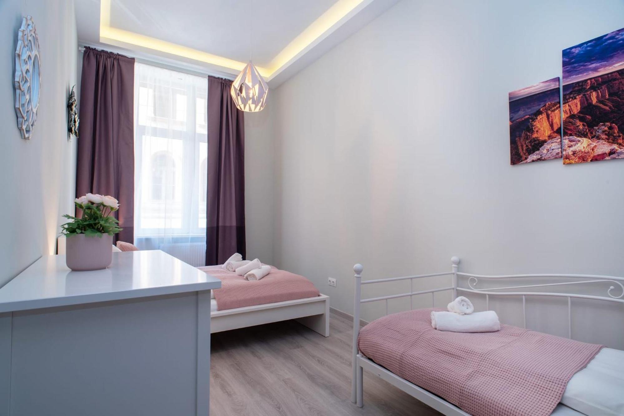 בודפשט Very Central New And Large Ac Apartment מראה חיצוני תמונה
